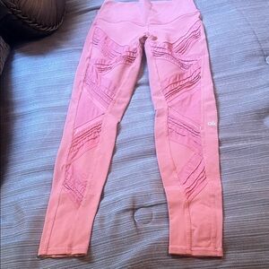 ALO Yoga Women's Jeans in Soft Pink